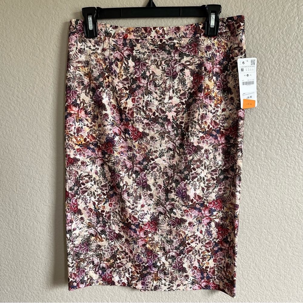 NWT ZARA floral-print pencil skirt
